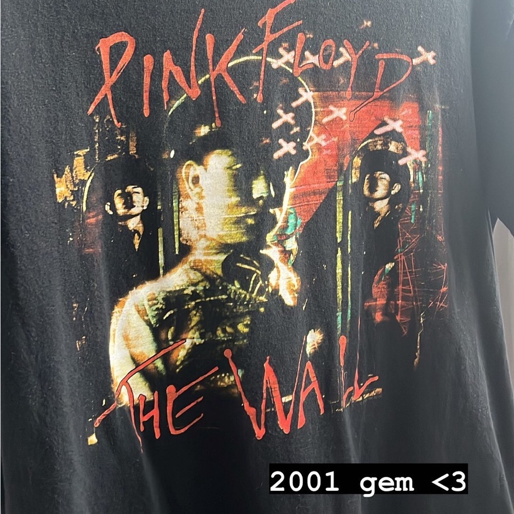2001 pink floyd the wall band tee